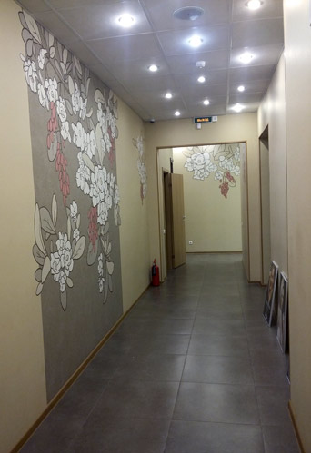 Салон красоты с росписью стен